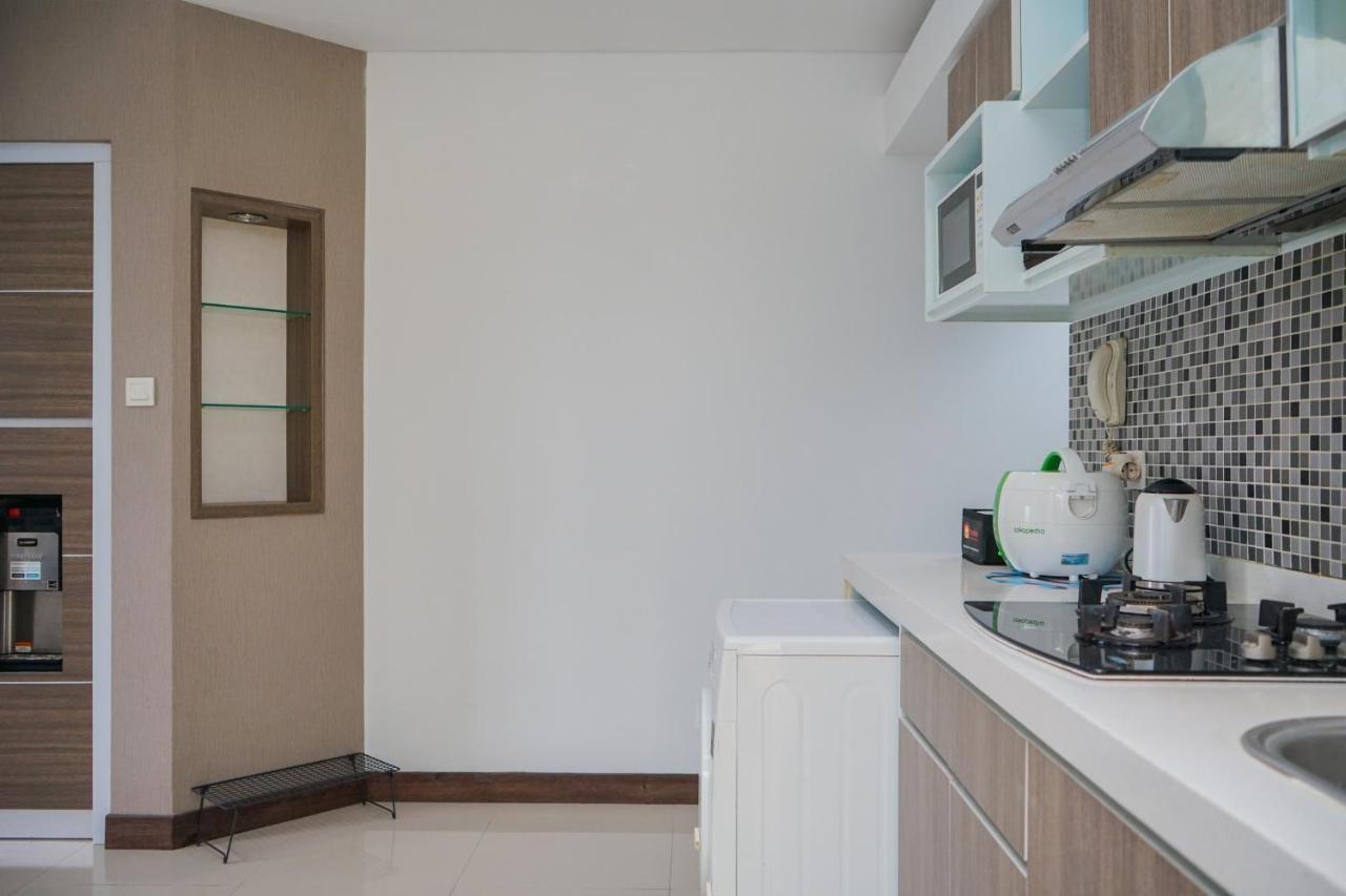 Homey And Modern Tamansari Semanggi 2Br Apartment By Travelio Джакарта Екстериор снимка
